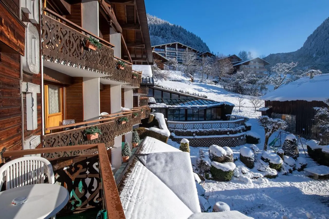 Hôtel Les Côtes, Résidence Loisirs et Chalets Morzine France
