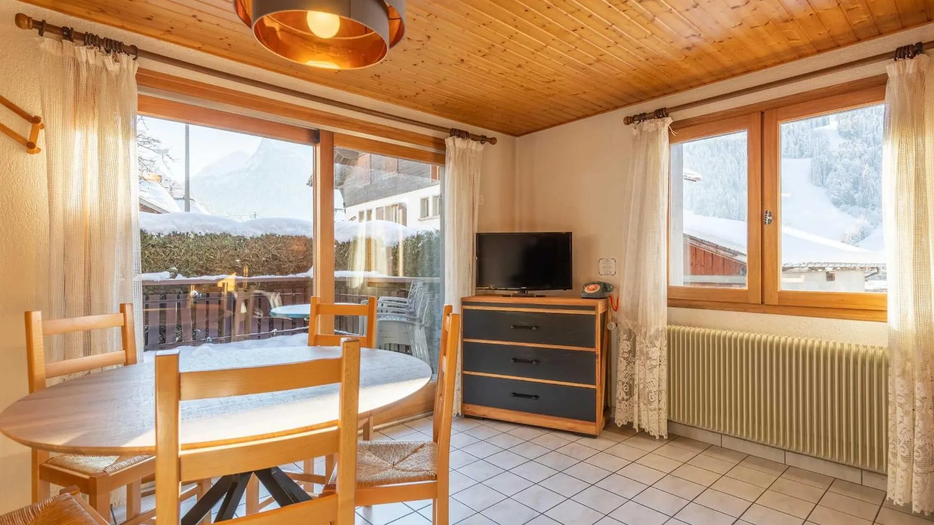 Hotel Les Cotes, Residence Loisirs Et Chalets Morzine